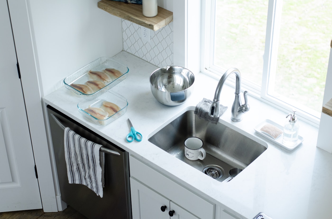 Lora Dishwashing Liquid lifestyle